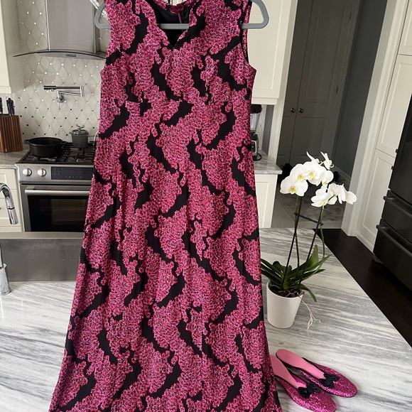 Wow vintage 1960s sparkling formal gown and matching slippers gorgeous fabric - Picture 4 of 17